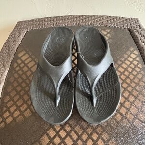 Hurley Injection Step-In Non- Slip Grip Flip Flop Sandals Size 10